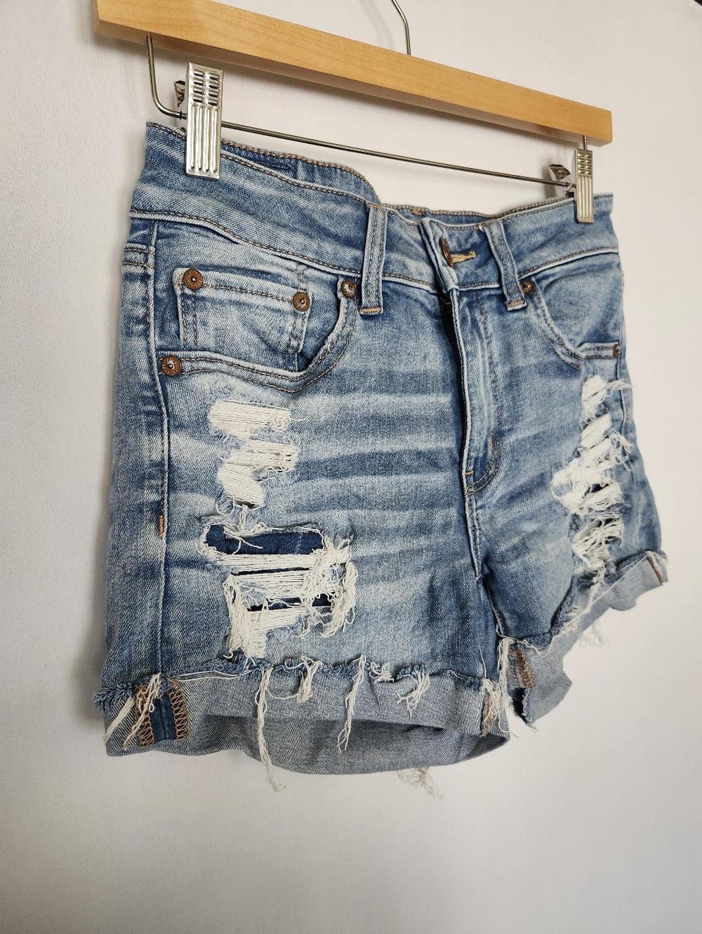 American Eagle High Rise Distressed Jean Shorts Size 6 - Picture 2 of 10